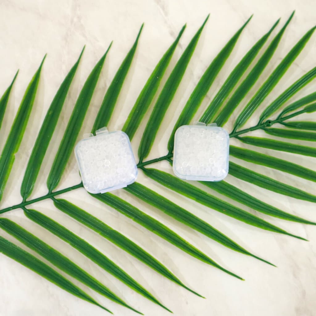 Fotology Silica gel putih untuk dry box kamera serap lembab 60 gram kotak plastik