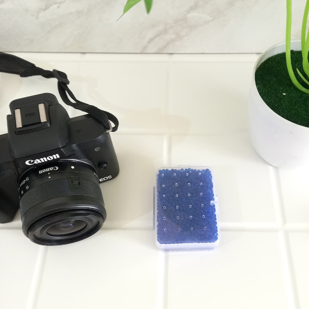 Fotology Silica gel biru kotak plastik untuk dry box kamera serap lembab anti jamur 60 gram