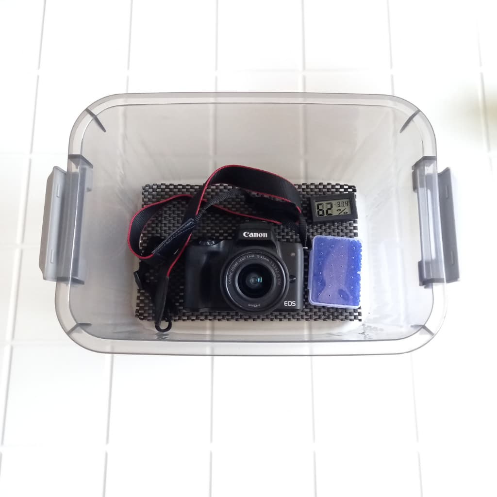 Fotology Dry box kamera tempat penyimpanan kamera dan lensa portable kita silica gel dan thermohygrometer