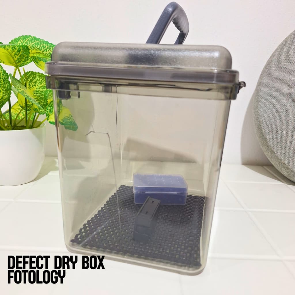 [Cacat] Dry Box Kamera Premium Kit Silica Gel Box Penyimpanan Kamera Anti Lembab Jamur dengan Seal Kedap Udara